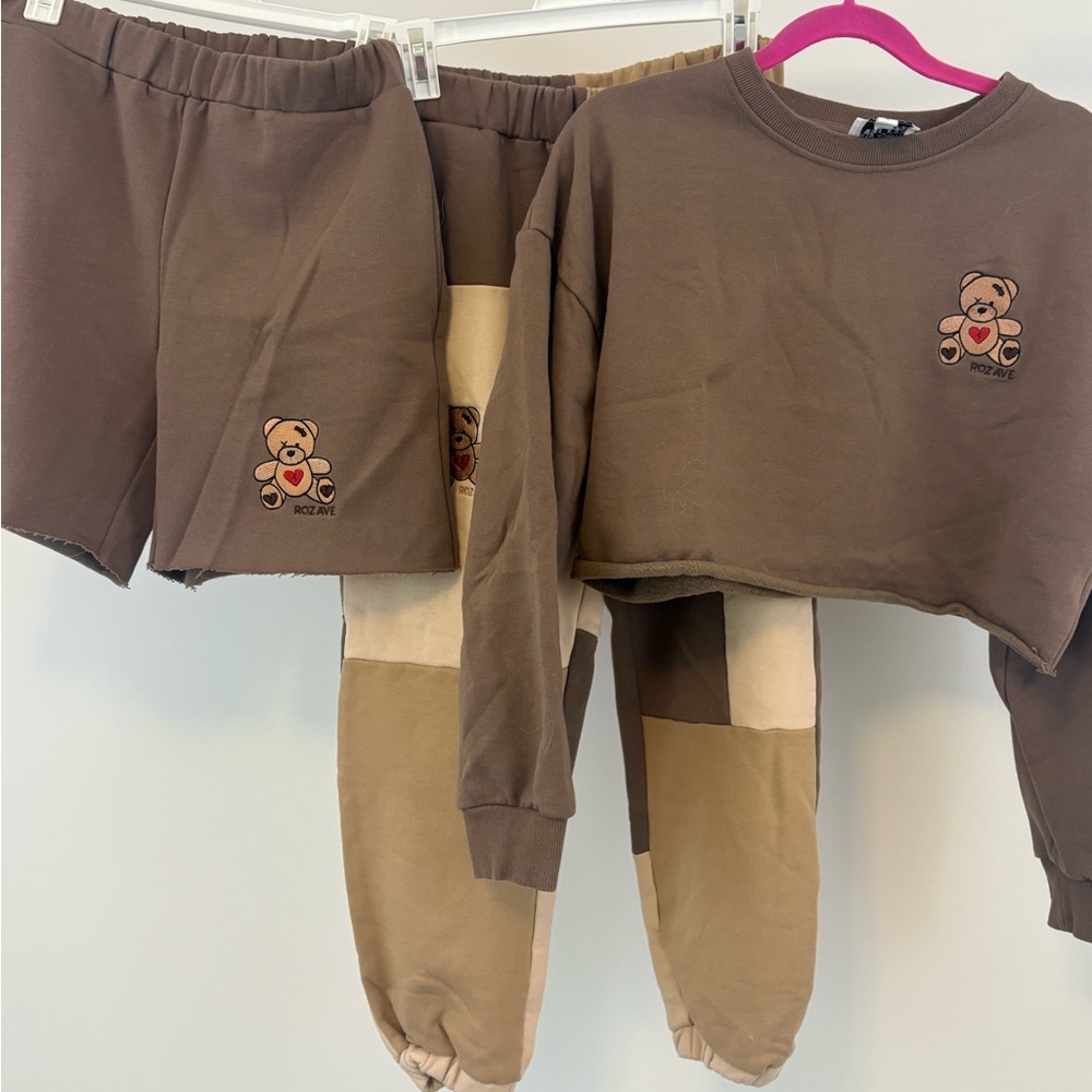 Roz Ave 3 Piece Lounge Set - Cropped Sweater, joggers & Shorts - Size L (fit M)